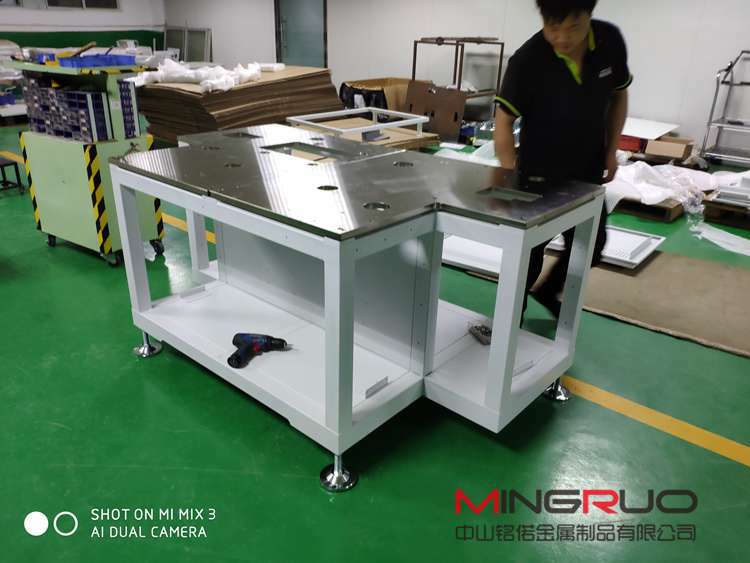 钣金加工不锈钢的有关实用知识_扬州书豪糕点烘焙培训有限公司