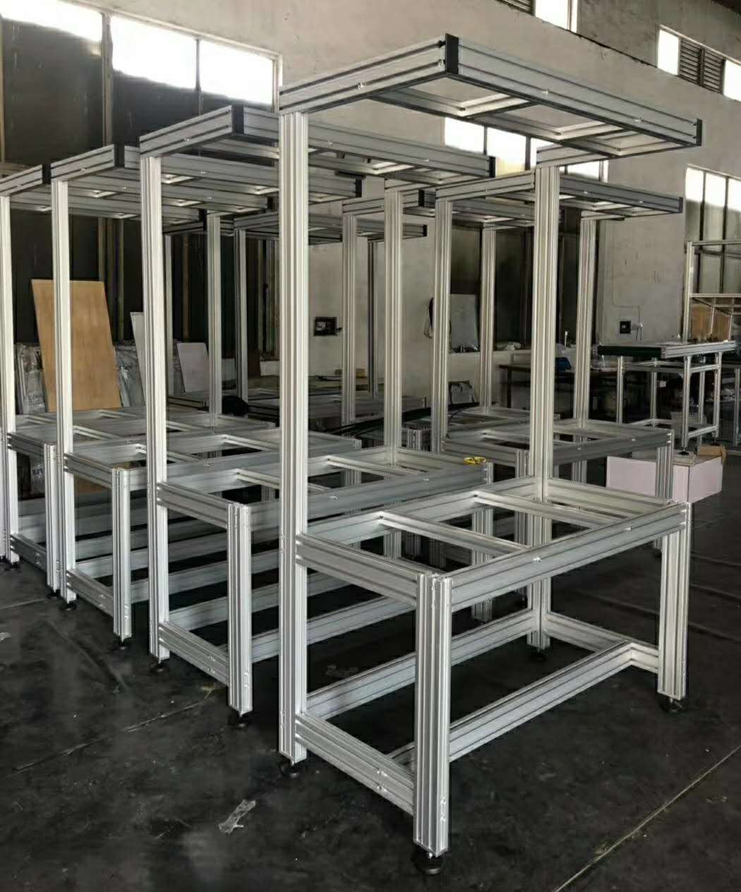 铝型材料机架加工材料质量会影响稳定性-扬州书豪糕点烘焙培训有限公司